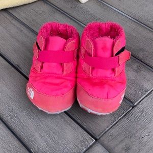 North Face infant snow booties size 3